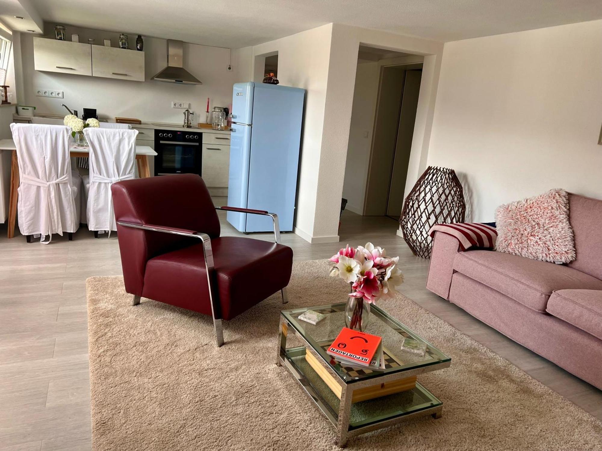 Charmante Einliegerwohnung, 3 Zimmer In Ruhiger Wohnlage, 60Qm, Mit Gemuetlicher Suedterrasse Marburg エクステリア 写真